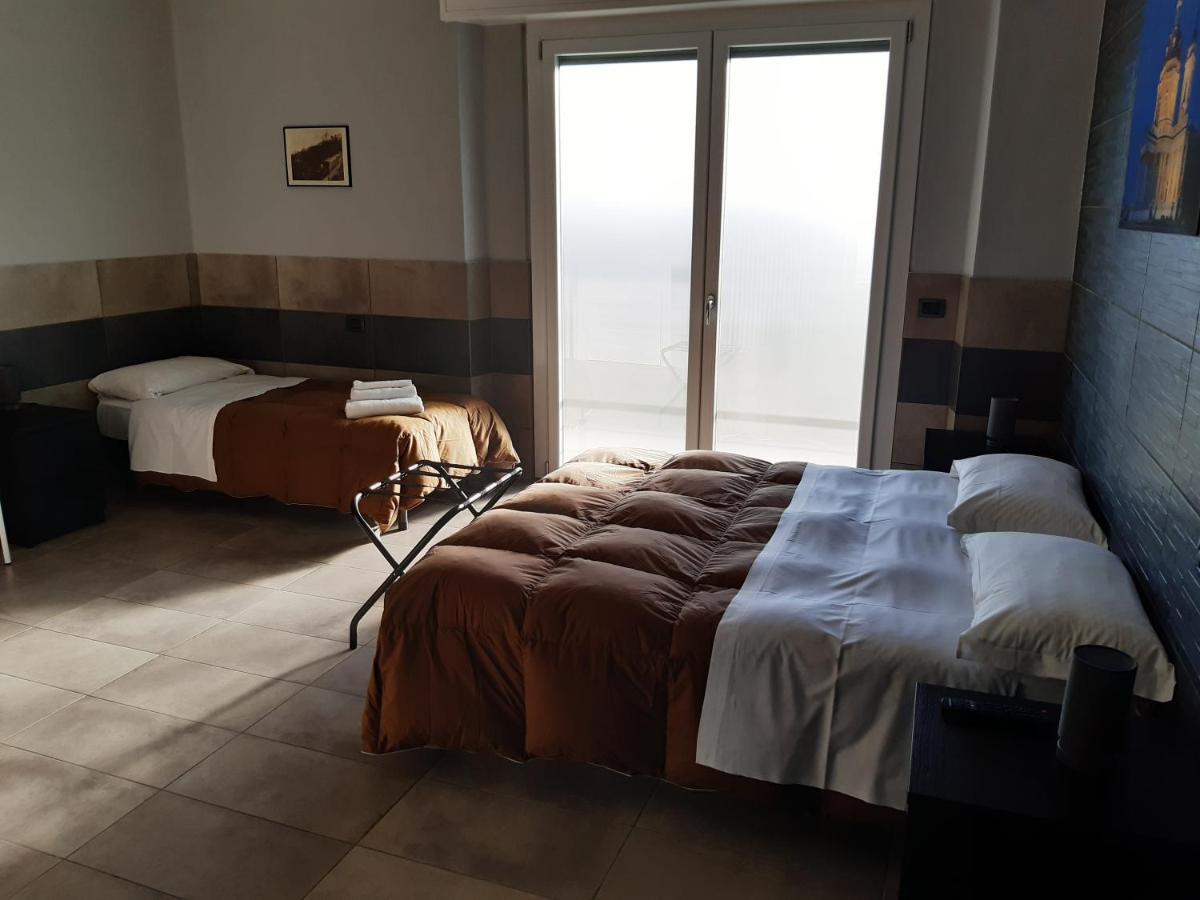 La Montrucca Camere Caselle Torinese ภายนอก รูปภาพ